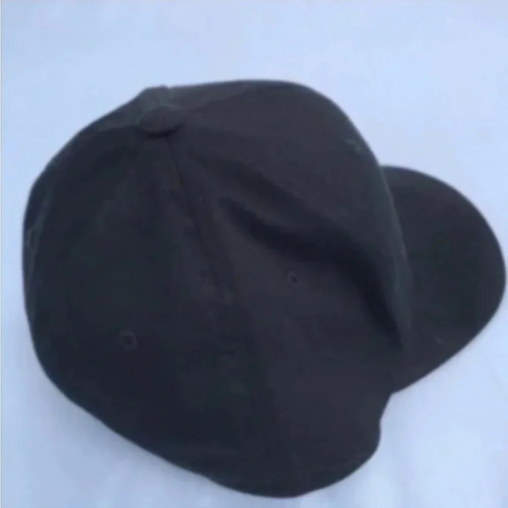 Yupoong Austin City Limits Music Festival ACL Black Adult S-M FlexFit Cap NWOT
